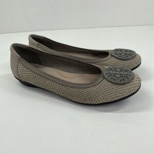 Clarks Collection Shoe's Women's Size 7.5 Gracelin Lola Slip On Tan Ballet Flats